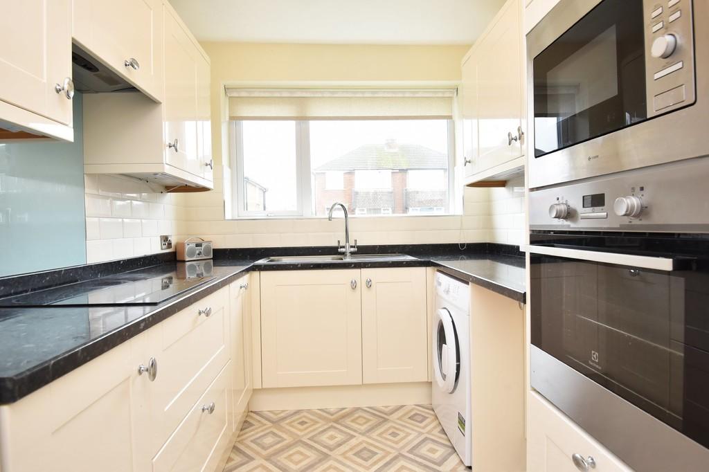 Sandhill Drive, Harrogate 2 bed semidetached bungalow for sale £250,000