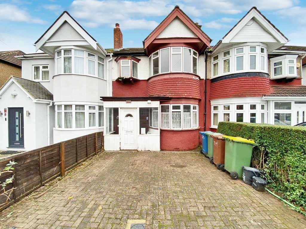 Malvern Avenue, Harrow HA2 3 bed terraced house for sale £520,000