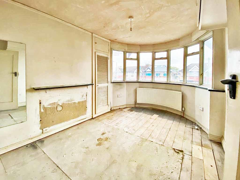 Malvern Avenue, Harrow HA2 3 bed terraced house for sale £520,000