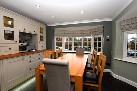 28 Andrew Close, Stoke Golding, Nuneaton, CV13 6EL