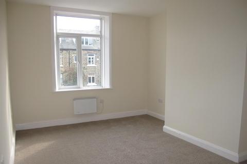 2 bedroom flat to rent, Kirkgate, Shipley, West Yorkshire, BD18