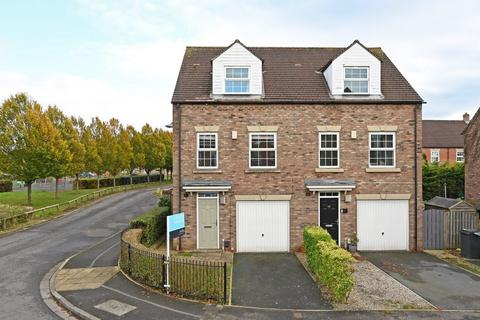 3 bedroom semi-detached house to rent, Armstrong Way, Rawcliffe, York, YO30