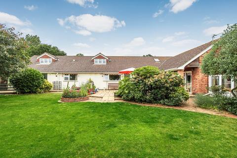 5 bedroom detached house to rent, Drayton