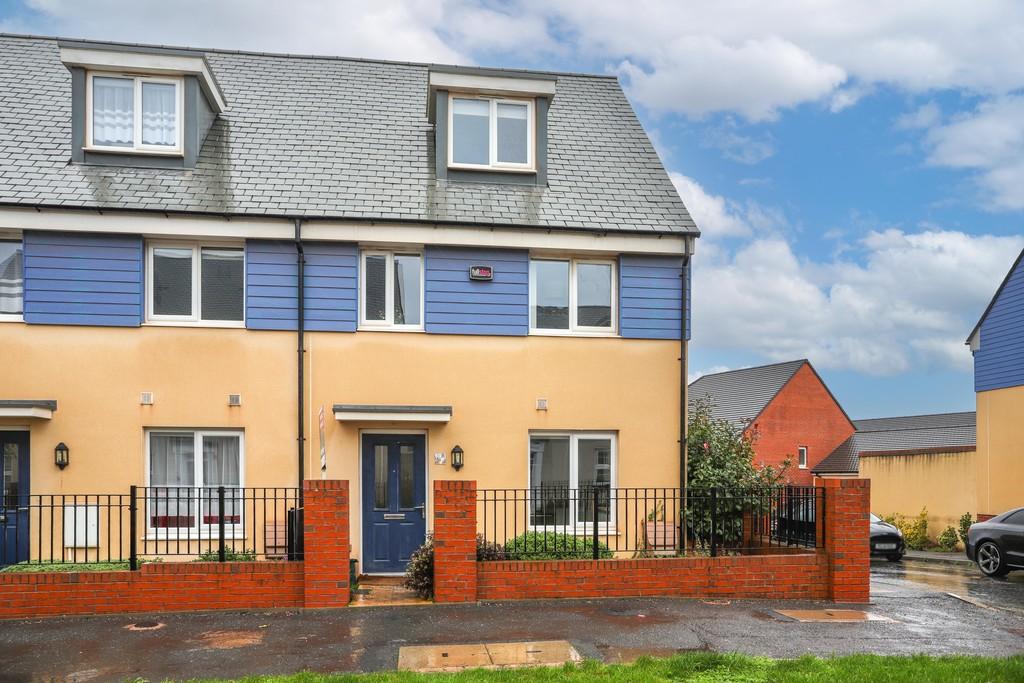 Yonder Acre Way, Cranbrook, Exeter 3 bed townhouse £300,000