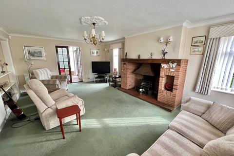 4 bedroom detached house for sale, Bell Lane, Moulton