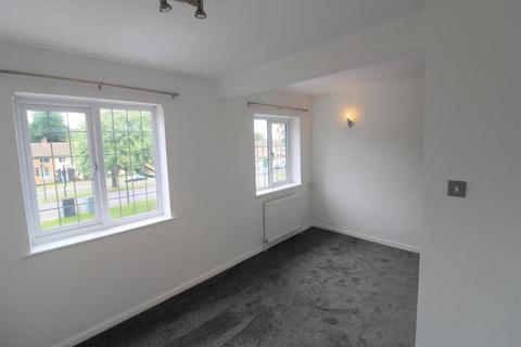 4 bedroom semi-detached house to rent - Lode Lane, Solihull B91