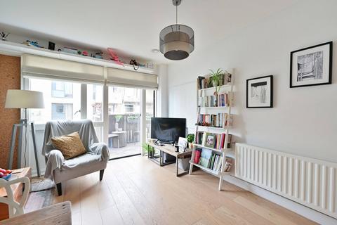2 bedroom flat for sale, Wandsworth High Street, Wandsworth, London, SW18