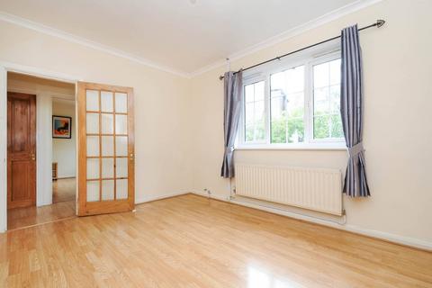 2 bedroom flat to rent, Merton Road, Putney, London, SW18
