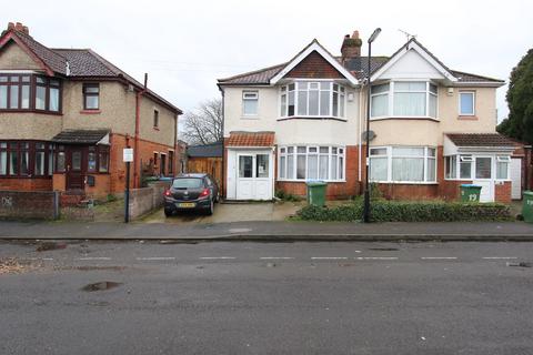 5 bedroom semi-detached house to rent, Sherborne Road, Southampton