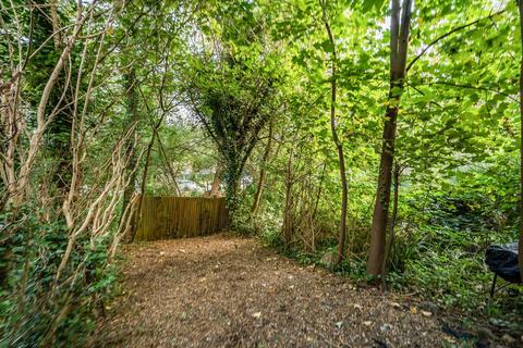 2 bedroom maisonette for sale - Addison Way, Hampstead Garden Suburb, London, NW11