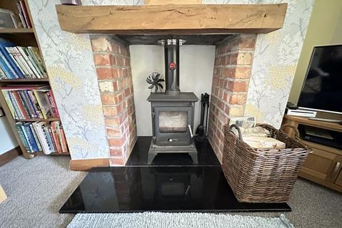 3 bedroom semi-detached house for sale - Berwick Gardens, Little Sutton