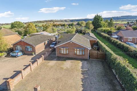 4 bedroom bungalow for sale, Furlong Lane, Totternhoe