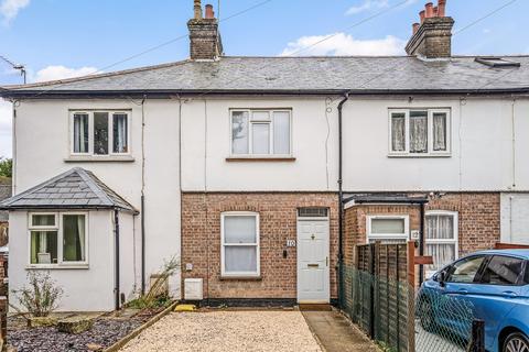 3 bedroom terraced house to rent, New Road, Amersham