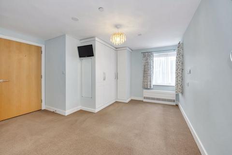 2 bedroom retirement property for sale, Oxlip House, Airfield Road, Bury St. Edmunds