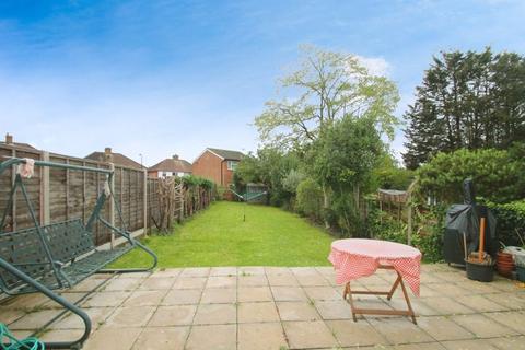 40 Halsbury Road East, Northolt, UB5 4PX