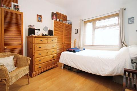40 Halsbury Road East, Northolt, UB5 4PX