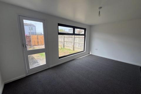 15 Larkspur Close, South Ockendon, RM15 6JQ