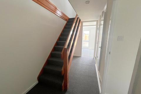 15 Larkspur Close, South Ockendon, RM15 6JQ