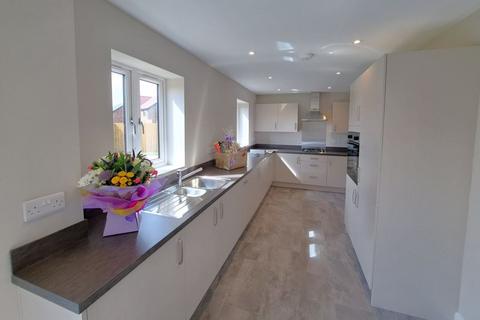 3 bedroom detached house for sale - Morlas Meadows, St Martins