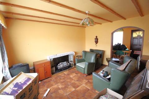 2 bedroom end of terrace house for sale - Longfield, Chirk