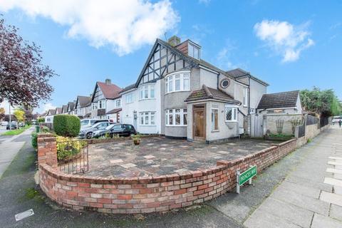 3 bedroom semi-detached house for sale, Kingsway, Coney Hall, West Wickham