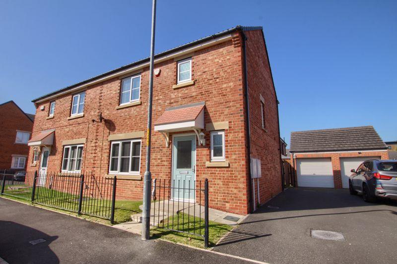 Lynx Way, StocktonOnTees 3 bed semidetached house £175,000