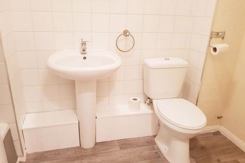 1 bedroom apartment to rent - 32 Hopkins Heath Shawbirch TF5 0LX