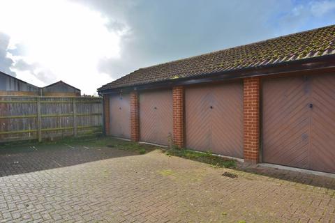 3 Abingdon Close, Thame, OX9 3GB