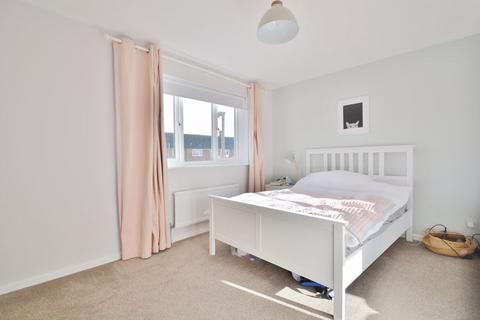 3 Abingdon Close, Thame, OX9 3GB