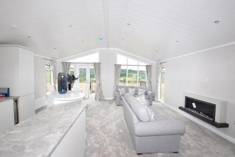 2 bedroom detached bungalow for sale - Newnham Road, Blakeney GL15