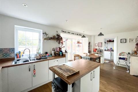 10 Chapperton Close, Westbury, BA13 3ZH