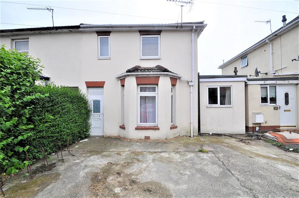 Malmesbury Park Road, Charminster... 8 bed house to rent £2,910 pcm