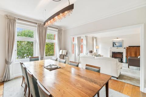 3 bedroom flat to rent, Iverna Court, London