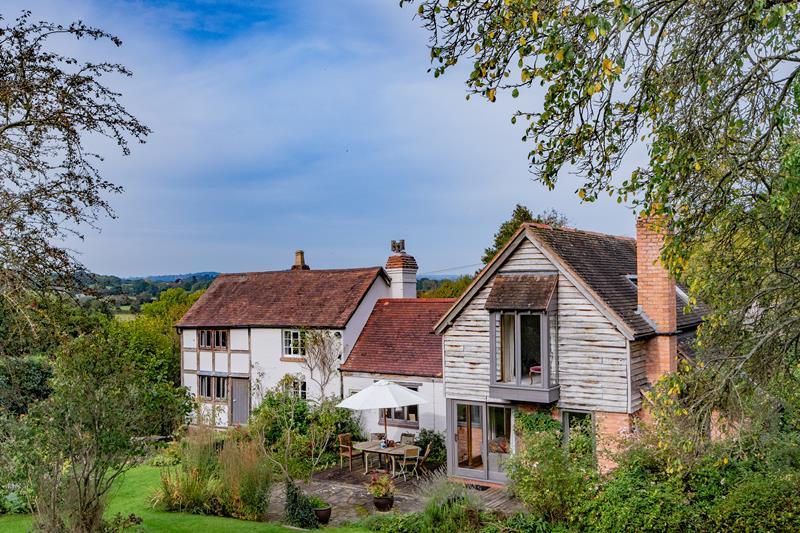 Red Castle, Suckley, Worcester, Worcestershire, WR6 5DN 4 bed detached