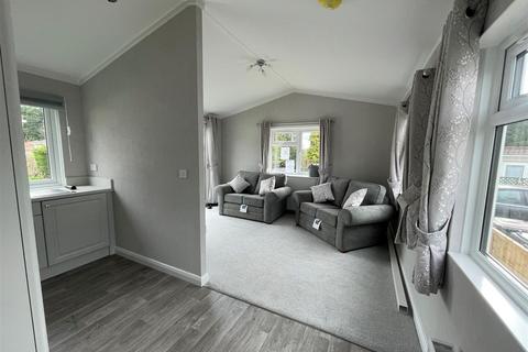 2 bedroom park home for sale, Overbrook Grange, Nuneaton