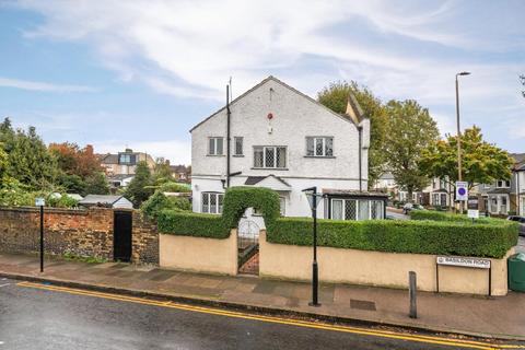 3 bedroom end of terrace house for sale, Mcleod Road, Abbey Wood