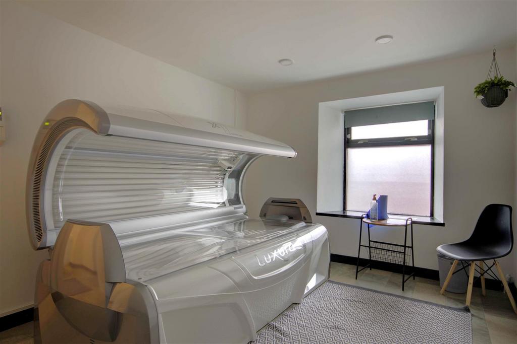 Treatment room 1