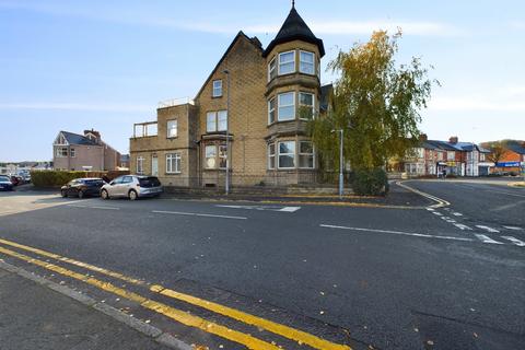 2 bedroom apartment for sale, The Crescent, Dunston, Gateshead, Tyne and Wear, NE11