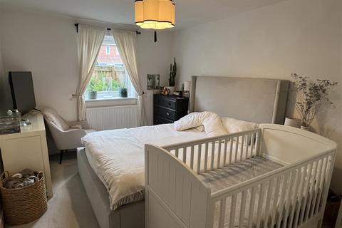 42, Phoenix Court Burnthouse Lane, Exeter, EX2 6FW
