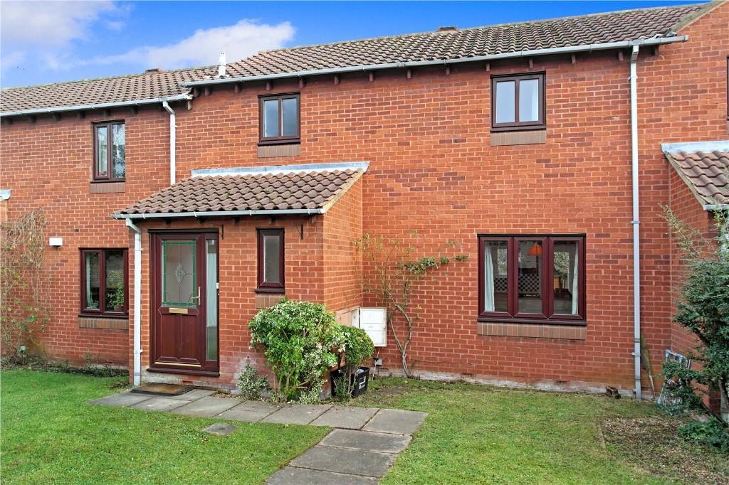 Bridport Close, Lower Earley 3 bed terraced house to rent £1,700 pcm