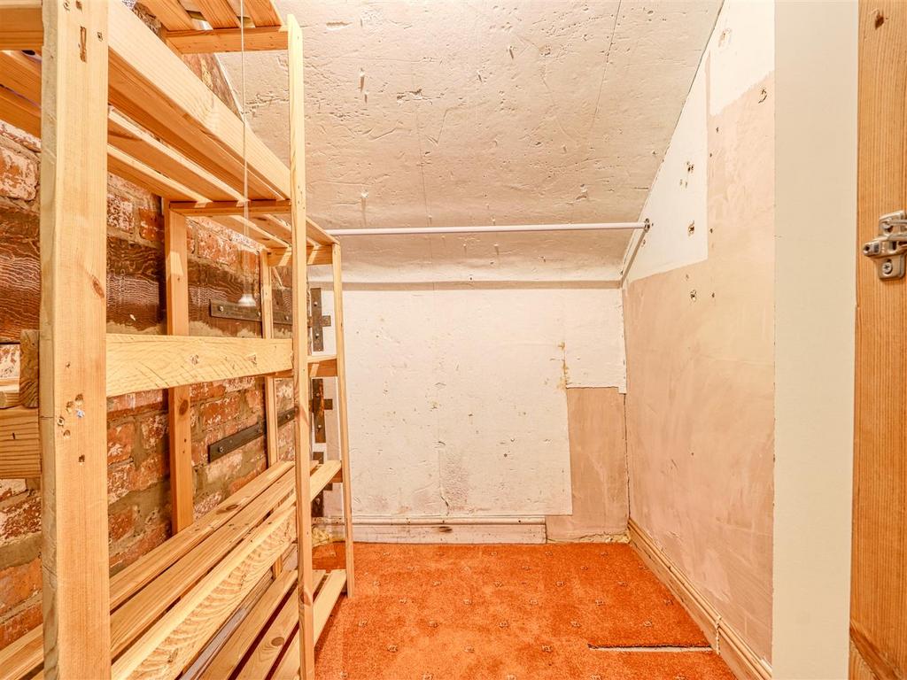 Store - bedroom  1