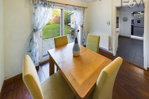 3 bedroom terraced house for sale, Russell Close, Stevenage, Hertfordshire, SG2 8PB