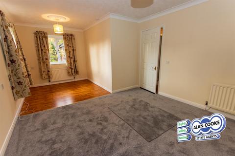 2 bedroom retirement property for sale - Maple Croft, Shadwell Lane, Moortown