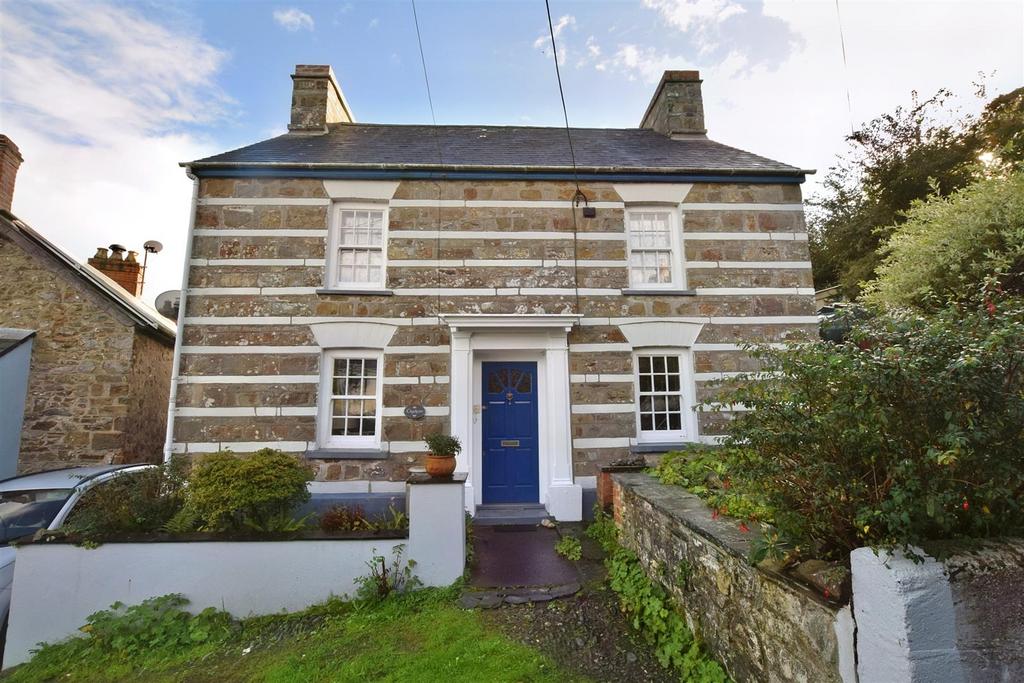 Pentre Langwm, St. Dogmaels, Cardigan 3 bed detached house for sale £