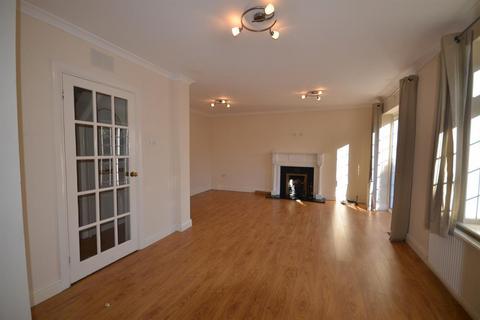 4 bedroom detached house to rent - Daymer Gardens, Pinner, HA5 2HP