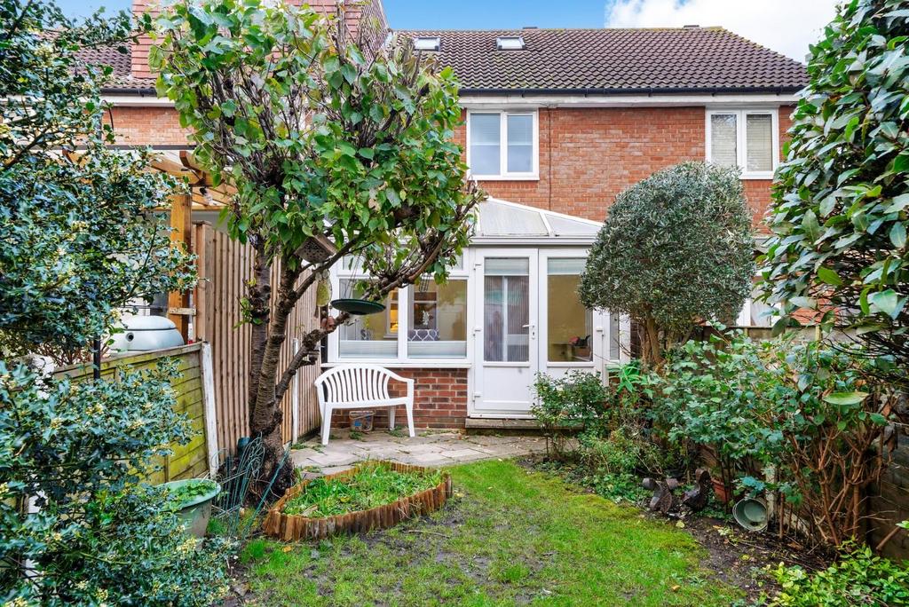 13 Hampstead Gardens, Chadwell Heath - Tsorw0 ALd NY