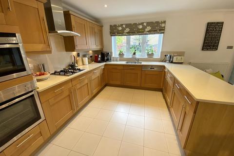 4 bedroom detached house for sale, Hendon Close, Wilmslow, Cheshire