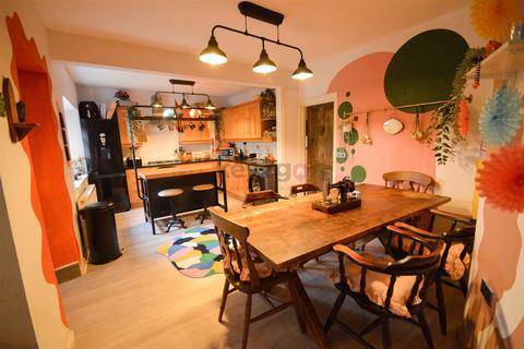 50 Bishop Hill, Sheffield, S13 7EN