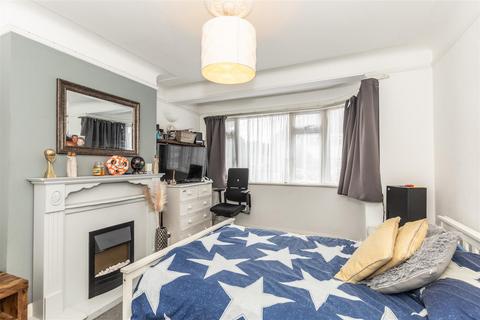19 Ardsheal Close, Worthing, BN14 7RP