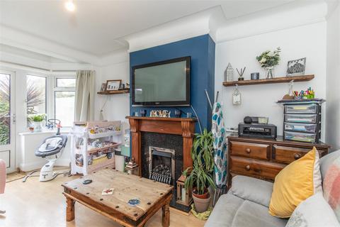 19 Ardsheal Close, Worthing, BN14 7RP